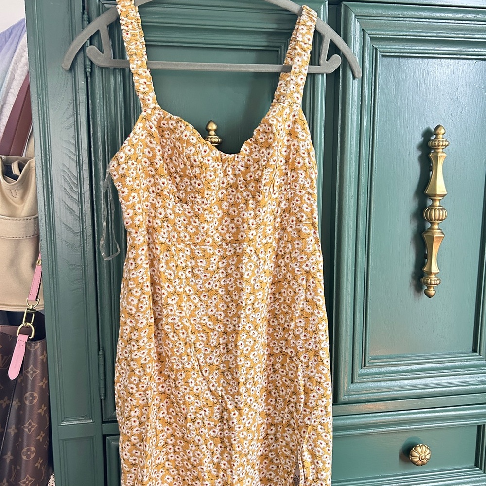 Aeropostal Chic Floral Mini Dress in Yellow